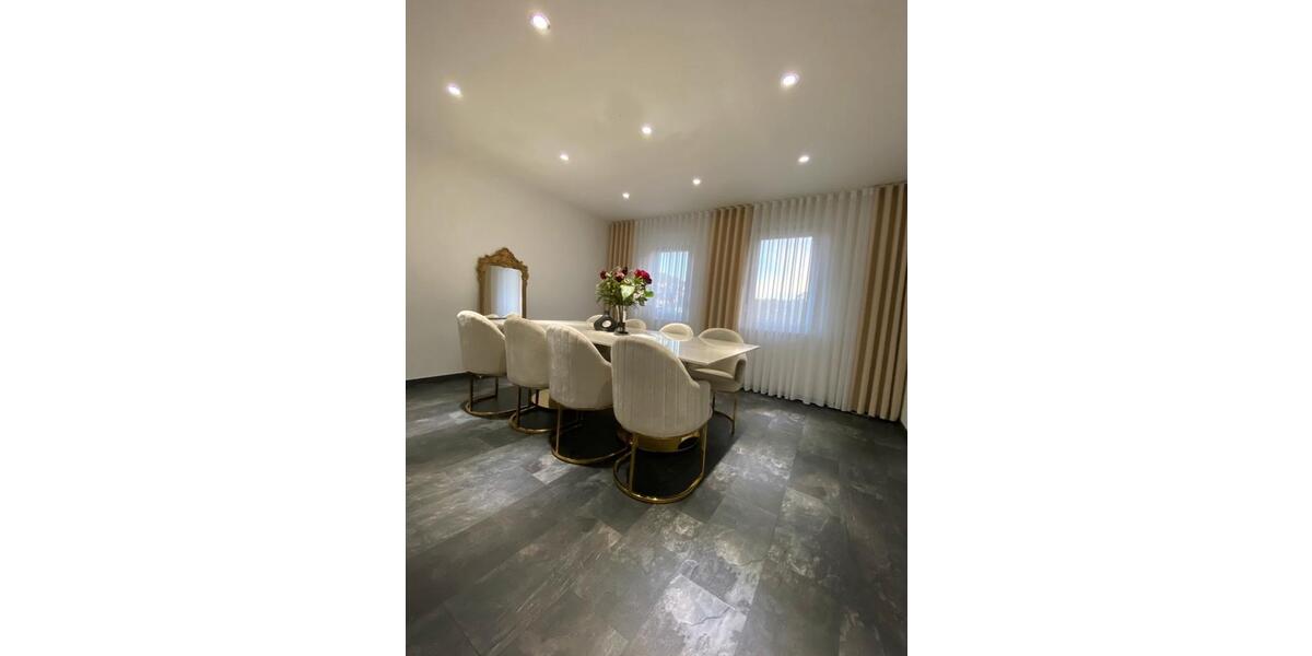 Doppelhaushälfte Calw - 7 Zimmer, 150 m&sup2;, 375.000&euro; | Angebot:25498592