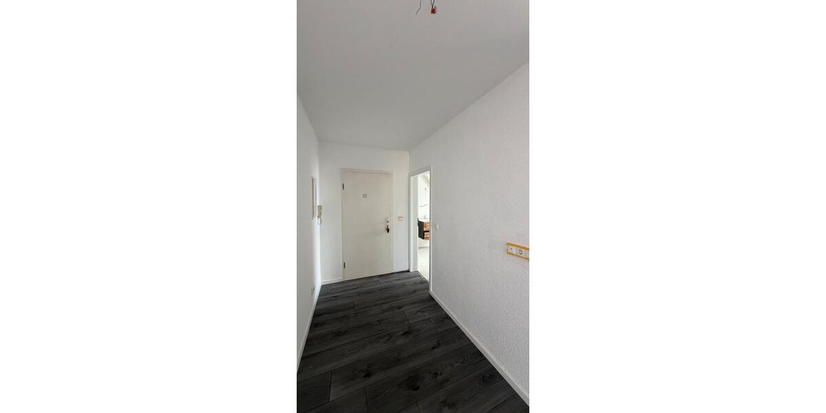 Dachgeschoßwohnung Riesa - 3 Zimmer, 70 m&sup2;, 480&euro; | Angebot:26657642