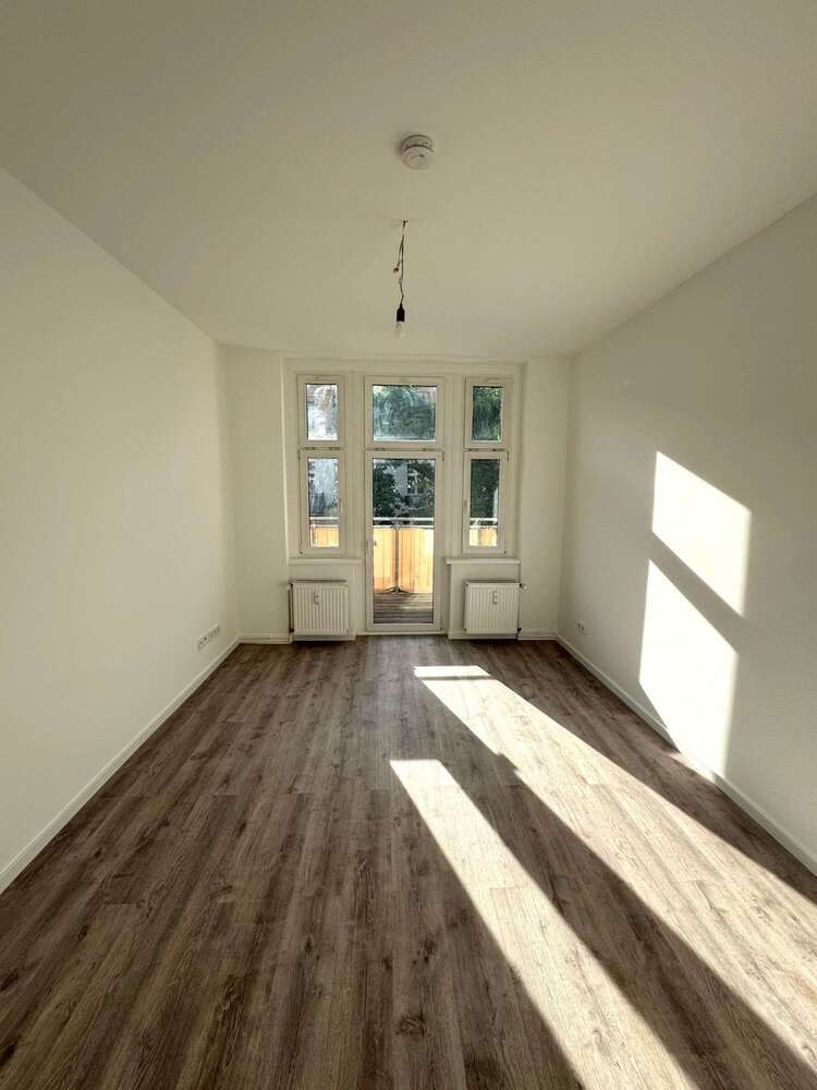 Wohnung zum Mieten in Berlin 973 € 57.19 m²