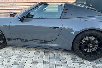 Porsche 992 6.500 km 194.900 &euro; Würzburg 97082