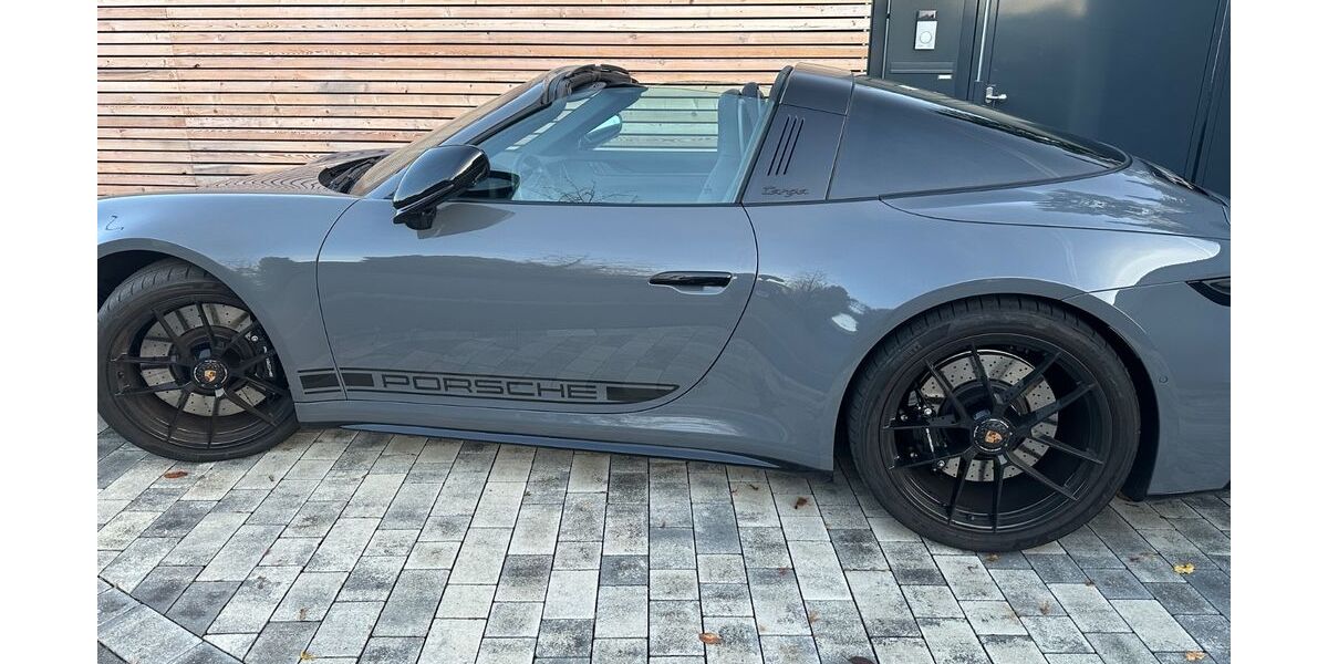 Porsche 992 6.500 km 194.900 &euro; Würzburg 97082
