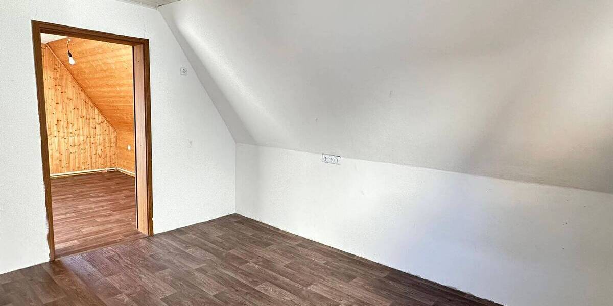 Einfamilienhaus Rödental Mönchröden - 4 Zimmer, 90 m&sup2;, 149.000&euro; | Angebot:26207385