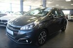 Peugeot 208 PureTech 82 Style - Panorama - 88.339 km 8.980 € Euskirchen 53881