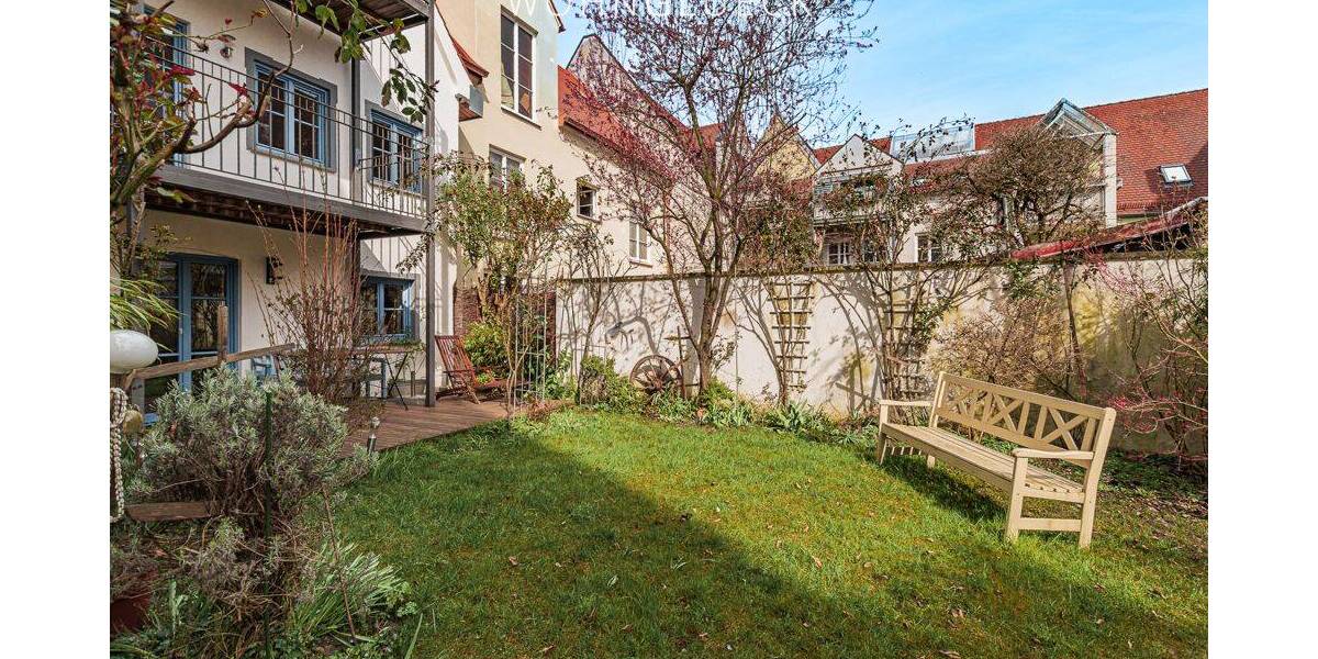 Mehrfamilienhaus, Wohnhaus Augsburg Innenstadt - 9 Zimmer, 213 m&sup2;, 1.290.000&euro; | Angebot:26833511