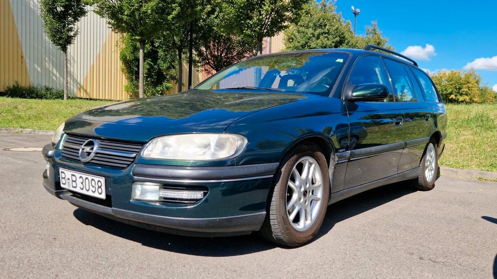 Opel Omega 124.778 km 800 € Berlin 12683