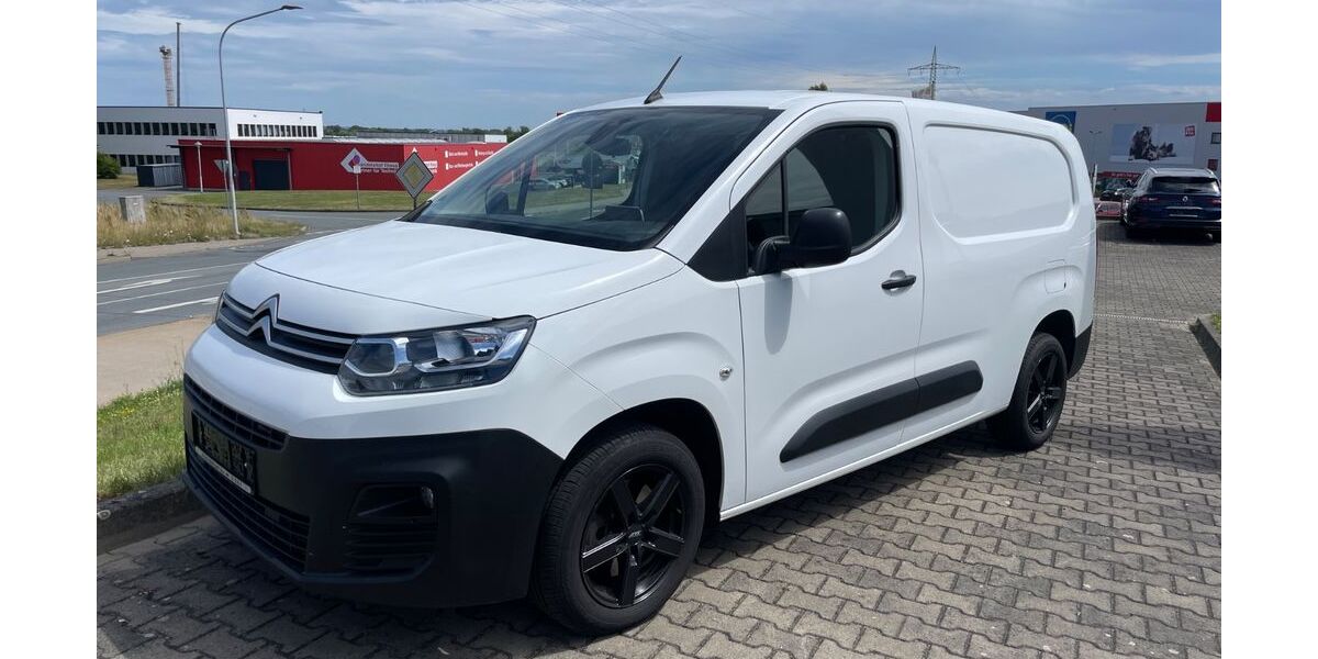 Citroen Berlingo 90.500 km 16.980 € Riesa 01587