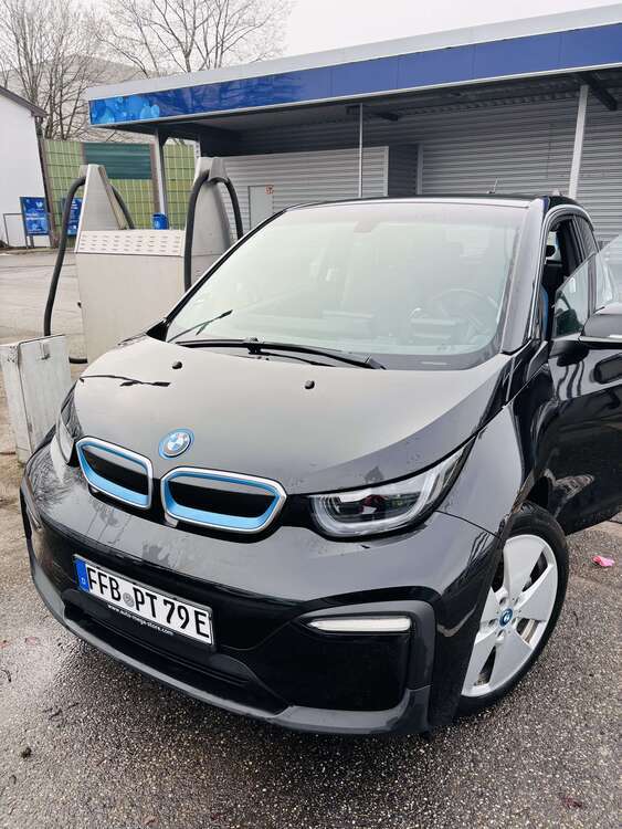 i3