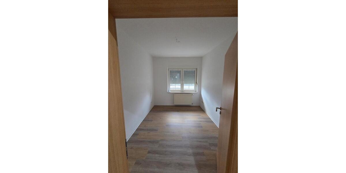 3 Raum Wohnung, 72 Quadratmeter, 520 € KM 3 zimmer