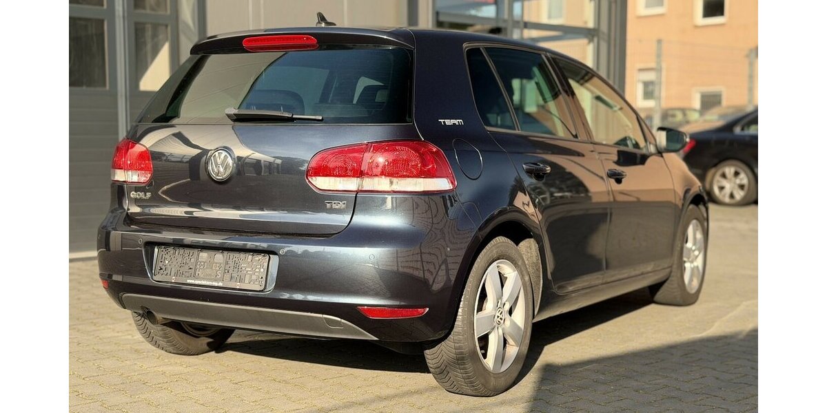 VW Golf ´Team´ / Automatik / Klima / Sitzheizung 100.000 km 9.900 &euro; Mönchengladbach 41066