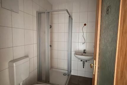 2 Zimmer Wohnung in Grabow, Einbauküche, Abstellraum und Parkpl.