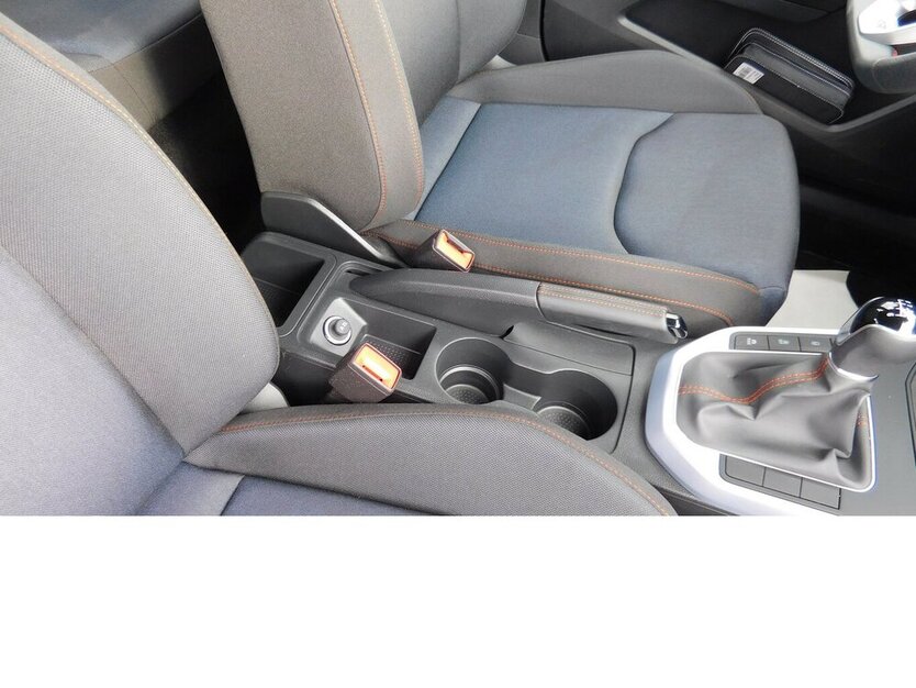 Seat Arona 1.0 FR-Line TSI BMT Navi Klima Alu 8.500 km 18.390 € Vordorf 38533