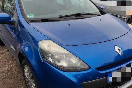 Renault Clio 149.000 km 1.390 € Erfurt 99085