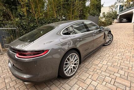 Porsche Panamera 103.000 km 47.900 &euro; Frankfurt 60311