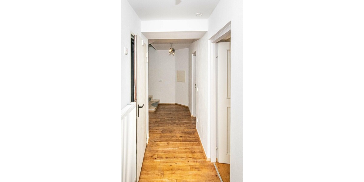 Wohnen auf einem großem Grundstück – Ein Zuhause zum Wohlfühlen - Einfamilienhaus Bruck in der Oberpfalz | Angebot:27092148