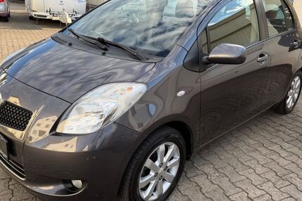 Toyota Yaris 167.000 km 3.980 &euro; Gaggenau 76571