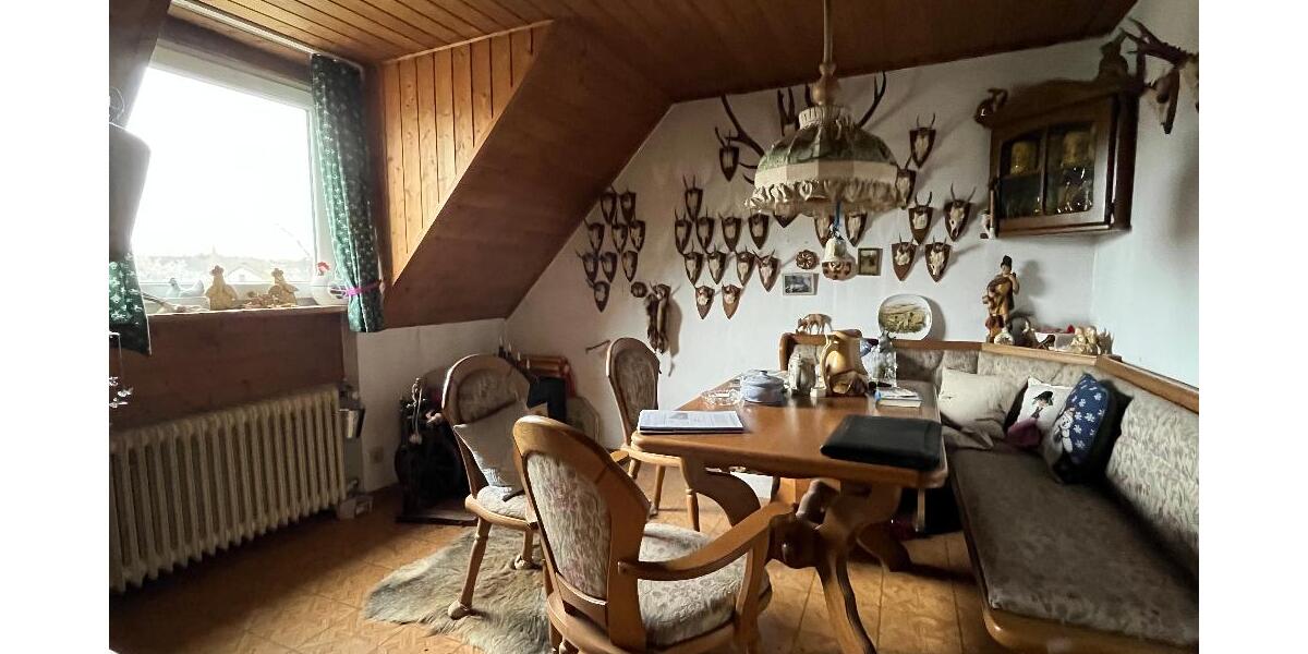 Verschlafenes 2 Familienhaus mit viel Potential in Hilpoltstein OT freut sich auf Verjüngungskur - Zweifamilienhaus Hilpoltstein Hofstetten | Angebot:26222731