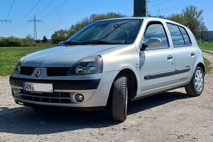 Renault Clio 233.500 km 900 &euro; Ornbau 91737