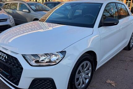 Audi A1 70.350 km 16.890 &euro; Magdeburg 39124