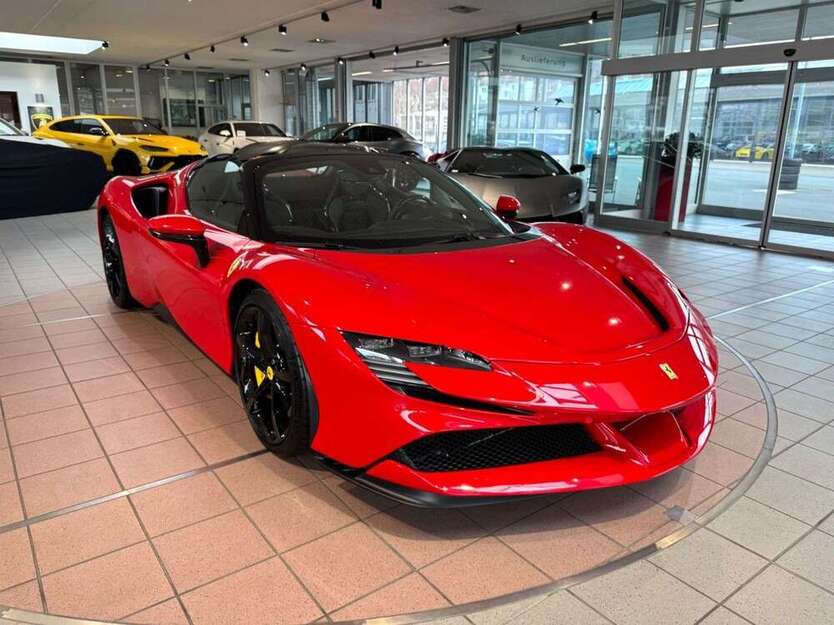 SF90 Spider