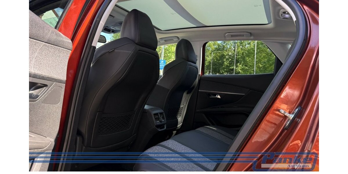 Peugeot 3008 Allure PT 130 EAT6*Pano*TotW*CAM*Carplay*1H 37.693 km 17.990 &euro; Berlin 13187
