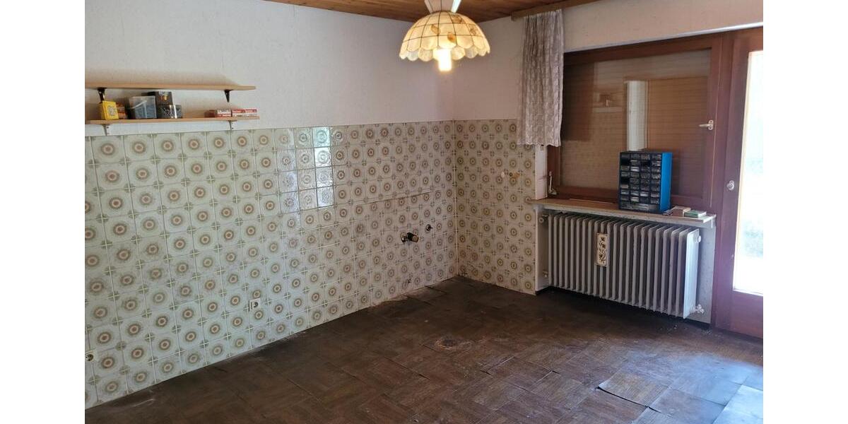 Einfamilienhaus Oberleichtersbach - 8 Zimmer, 211 m&sup2;, 189.000&euro; | Angebot:26433635