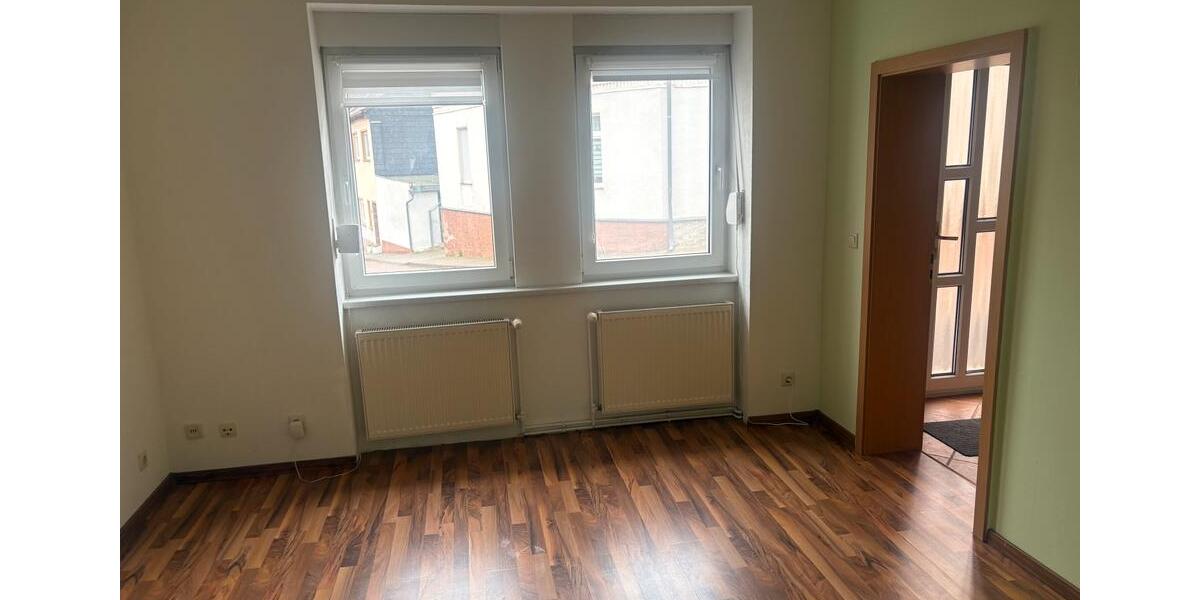 Etagenwohnung Hettstedt - 4 Zimmer, 80 m&sup2;, 550&euro; | Angebot:26535299