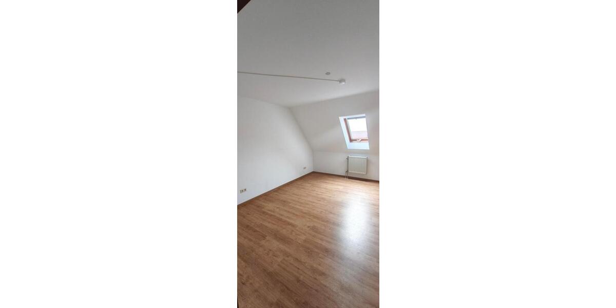 Etagenwohnung Ebermannstadt - 2 Zimmer, 82 m&sup2;, 988&euro; | Angebot:25229443