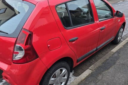 Dacia Sandero 86.500 km 2.000 &euro; Garbsen 30827