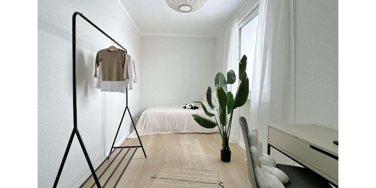 Etagenwohnung Sanitz - 5 Zimmer, 104 m&sup2;, 1.295&euro; | Angebot:25925494