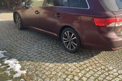 Toyota Avensis 365.000 km 9.900 &euro; Kuhfelde 29416