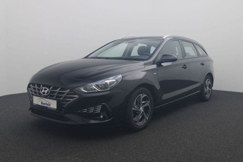 i30