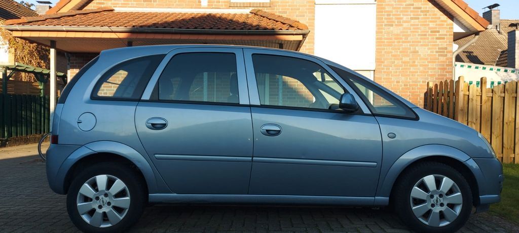 Opel Meriva 107.000 km 2.699 € Oldenburg (Oldb) 26135