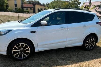 Ford Kuga 103.000 km 15.500 &euro; Bernhardswald 93170