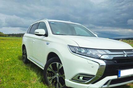 Mitsubishi Plug-in Hybrid Outlander 72.000 km 20.800 € Pfalzgrafenweiler 72285