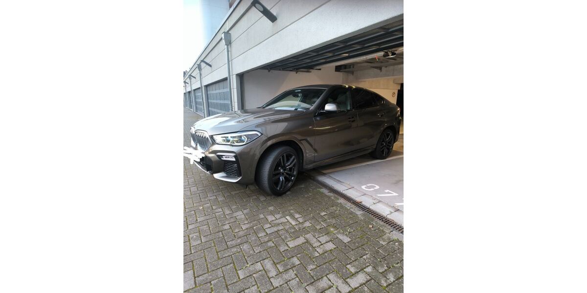 BMW X6 98.000 km 57.500 &euro; Düsseldorf 40233