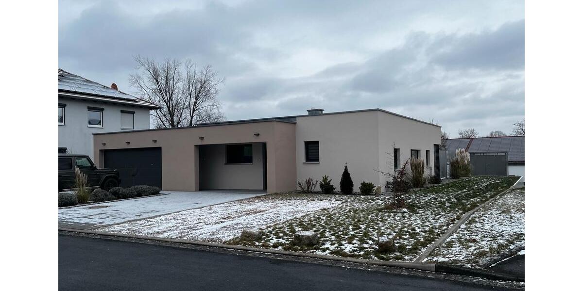 Einfamilienhaus Mellrichstadt - 2 Zimmer, 100 m&sup2;, 1.200&euro; | Angebot:24567687