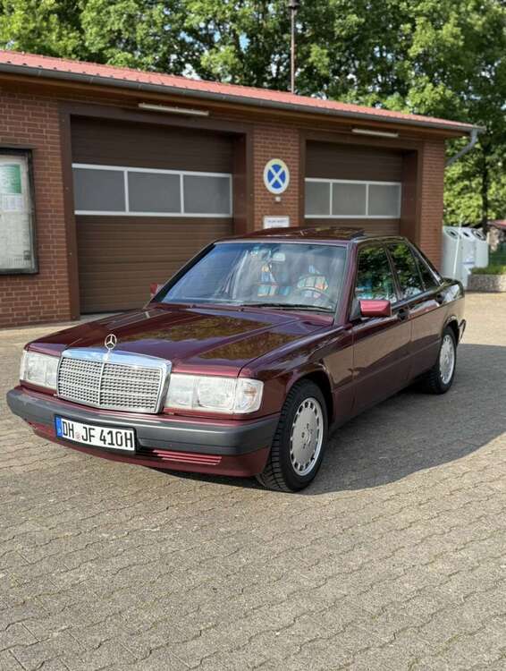Mercedes-Benz 190 176.000 km 7.990 € Bruchhausen Vilsen 27305