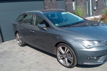 Seat Leon 112.632 km 11.590 &euro; Rheine 48429