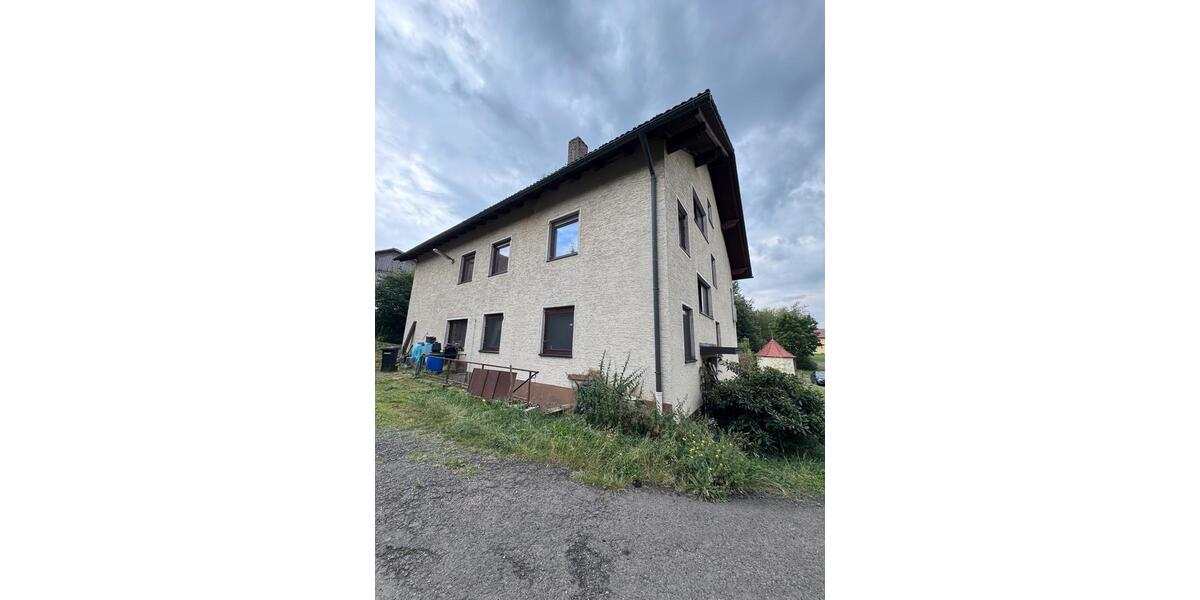 Mehrfamilienhaus, Wohnhaus Bad Neualbenreuth - 14 Zimmer, 254 m&sup2;, 220.000&euro; | Angebot:27147837