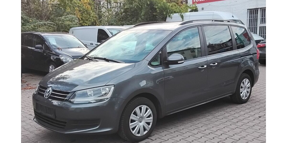 VW Sharan 223.500 km 8.950 € Berlin 13409