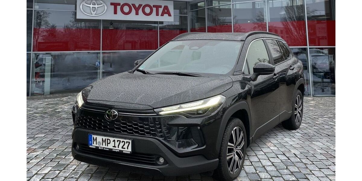 Toyota Corolla Cross 8.500 km 40.990 &euro; München 80687