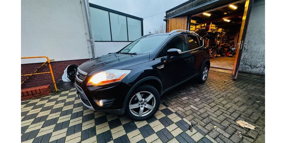 Ford Kuga 172.000 km 7.500 € Wolfsburg 38442