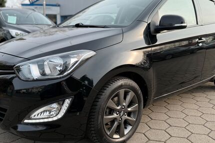 Hyundai i20 36.470 km 7.599 &euro; Elmshorn 25335