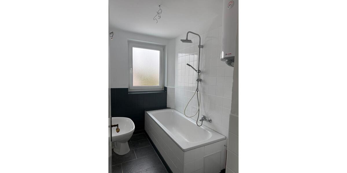 Etagenwohnung Neustadt bei Coburg - 3 Zimmer, 66 m&sup2;, 480&euro; | Angebot:25995147