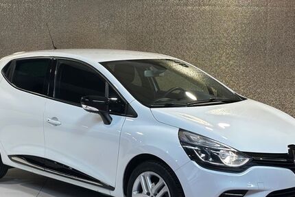 Renault Clio 67.550 km 7.990 &euro; Jülich 52428