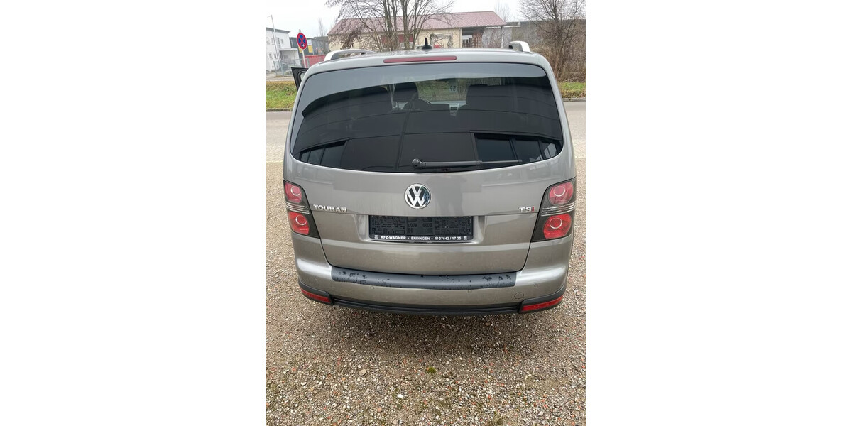 VW Touran 198.500 km 5.499 &euro; Weisweil 79367