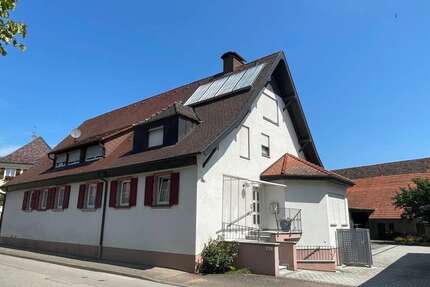 Haus zum Kaufen in Breisach 1.100.000 € 358.8 m² 13 zimmer