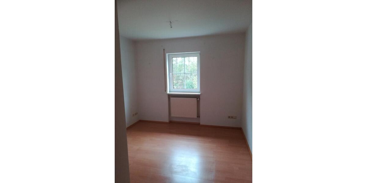 Mehrfamilienhaus, Wohnhaus Fürstenzell - 5 Zimmer, 185 m&sup2;, 1.290&euro; | Angebot:26117484