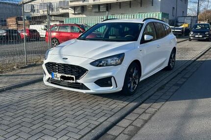Ford Focus 42.500 km 15.500 &euro; Bergisch Gladbach 51469