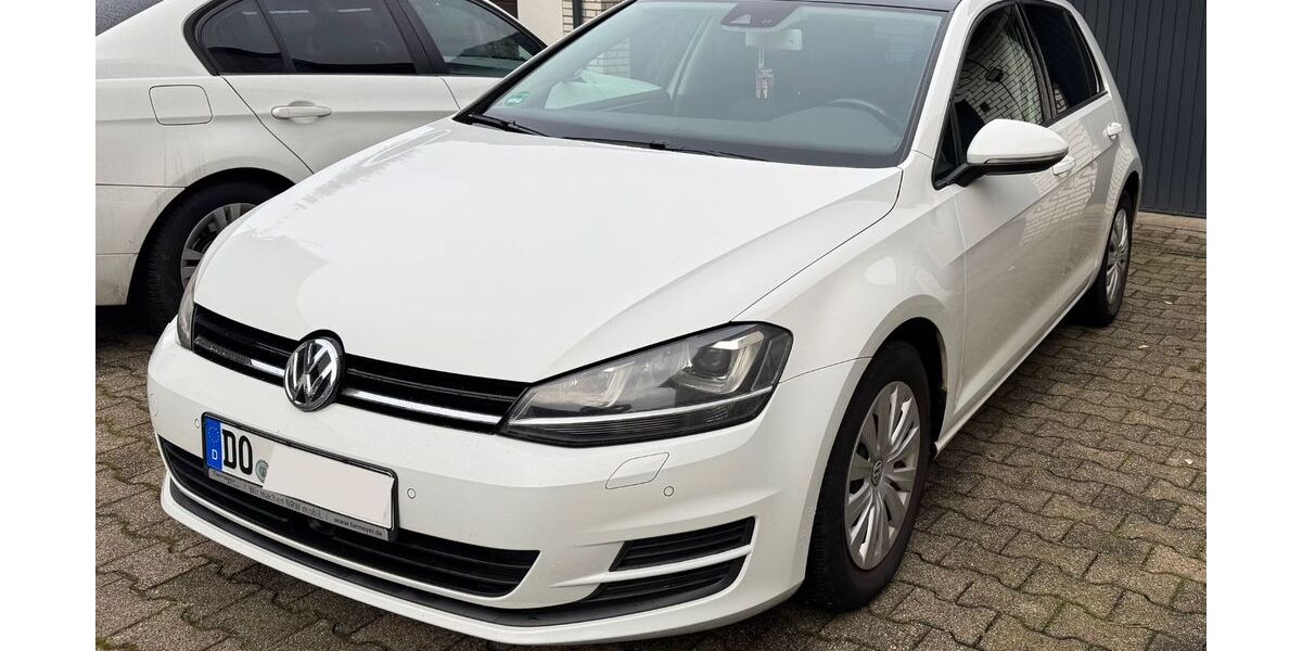 VW Golf 219.000 km 8.300 &euro; Dortmund 44329